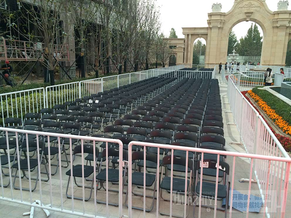 商丘鐵馬護欄租賃怎么選擇實力公司