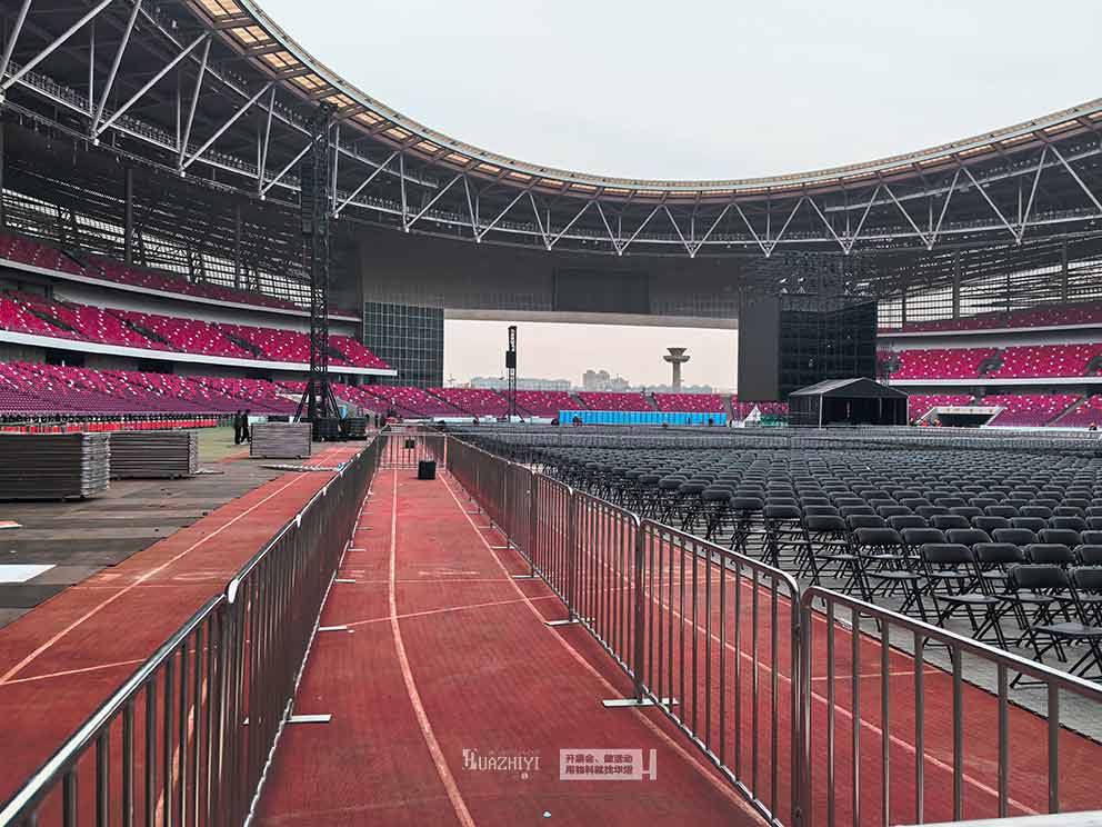 鄭州鐵馬護欄租賃助力奧體中心同一個夢音樂盛典